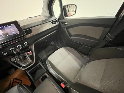 renault, kangoo multix, 1.3 tce ıconic edc, otomatik, benzin 2.el otomobil | renew 22