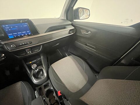 ford, tourneo courier, kombi 1.5 tdcı deluxe, manuel, dizel 2.el otomobil | renew 17