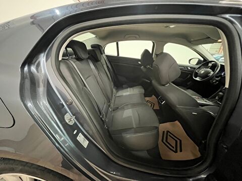 renault, megane, sedan 1.3 tce touch edc, otomatik, benzin 2.el otomobil | renew 15