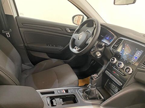 renault, megane, sedan 1.3 tce touch, otomatik, benzin 2.el otomobil | renew 25