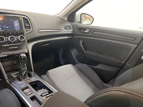renault, megane, sedan 1.3 tce touch, otomatik, benzin 2.el otomobil | renew 22