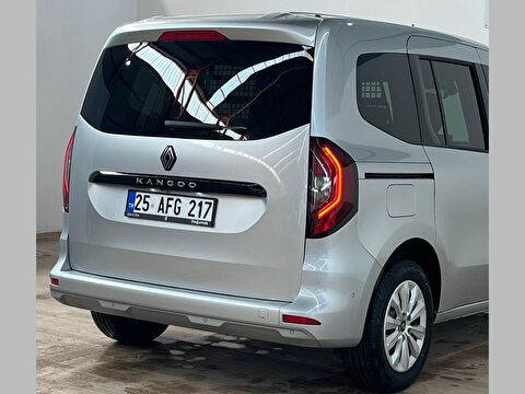 renault, kangoo multix, combi 1.5 blue dcı techno, manuel, dizel 2.el otomobil | renew 11