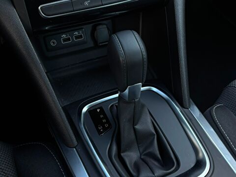 renault, megane, sedan 1.3 tce touch edc, otomatik, benzin 2.el otomobil | renew 26