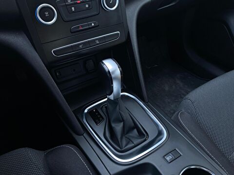 renault, megane, sedan 1.5 blue dcı joy edc, otomatik, dizel 2.el otomobil | renew 17