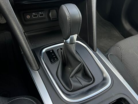 renault, megane, sedan 1.3 tce touch edc, otomatik, benzin 2.el otomobil | renew 15