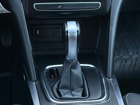 renault, megane, sedan 1.3 tce joy edc, otomatik, benzin 2.el otomobil | renew 19