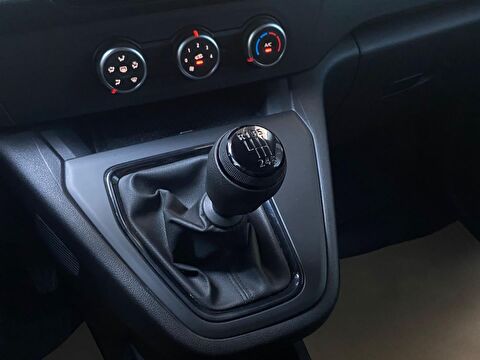 renault, kangoo, van 1.5 bluedcı l2 equilibre, manuel, dizel 2.el otomobil | renew 21