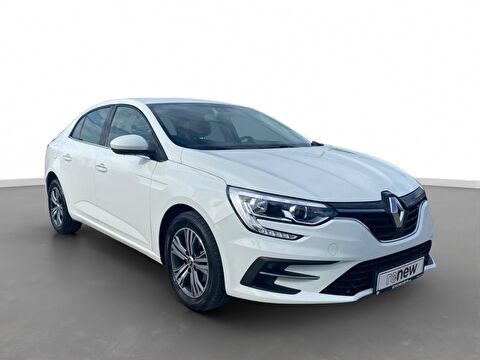Sedan 1.3 TCe Touch EDC, 2. el otomobil | renew