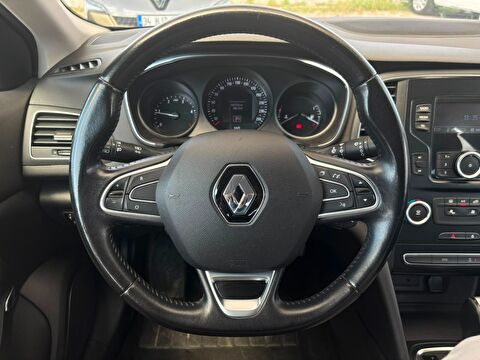 renault, megane, sedan 1.5 dcı touch plus edc, otomatik, dizel 2.el otomobil | renew 11