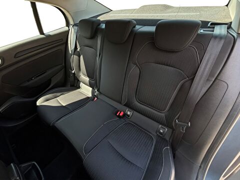 renault, megane, sedan 1.5 dcı touch plus edc, otomatik, dizel 2.el otomobil | renew 15