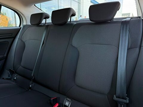 renault, megane, sedan 1.3 tce touch edc, otomatik, benzin 2.el otomobil | renew 31
