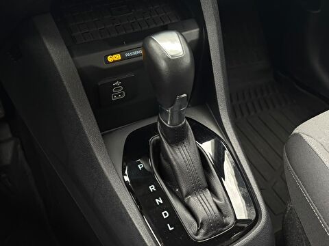ford, tourneo courier, 1.0l ecoboost titanium, otomatik, benzin 2.el otomobil | renew 26