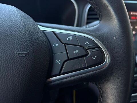 renault, megane, sedan 1.3 tce touch edc, otomatik, benzin 2.el otomobil | renew 17