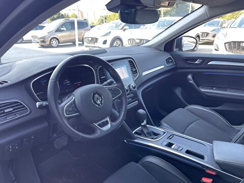 renault, megane, sedan 1.3 tce ıcon edc, otomatik, benzin 2.el otomobil | renew 10
