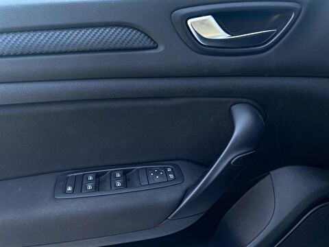 renault, megane, sedan 1.3 tce touch edc, otomatik, benzin 2.el otomobil | renew 30