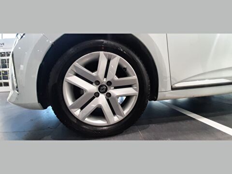 renault, clio, hatchback 1.0 tce evolution x-tronic, otomatik, benzin 2.el otomobil | renew 32