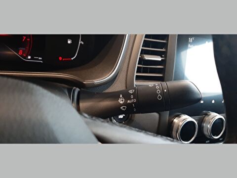 renault, megane, sedan 1.3 tce touch edc, otomatik, benzin 2.el otomobil | renew 20