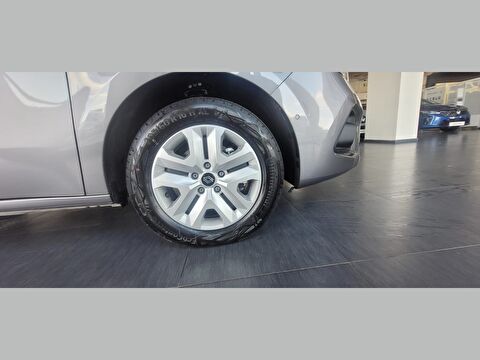 renault, kangoo multix, combi 1.3 tce ıconic edc, otomatik, benzin 2.el otomobil | renew 30