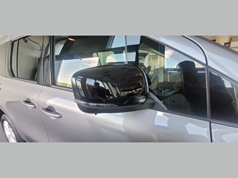 renault, kangoo multix, combi 1.3 tce ıconic edc, otomatik, benzin 2.el otomobil | renew 32