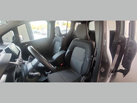 renault, kangoo multix, combi 1.3 tce ıconic edc, otomatik, benzin 2.el otomobil | renew 22