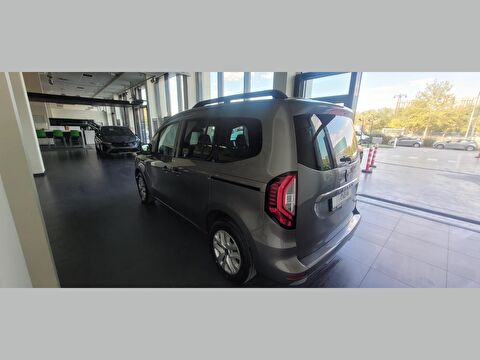 renault, kangoo multix, combi 1.3 tce ıconic edc, otomatik, benzin 2.el otomobil | renew 9