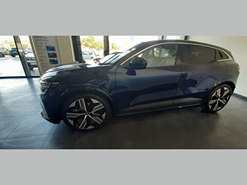 renault, megane e-tech, crossover ev60 ıconic otomatik, otomatik, elektrik 2.el otomobil | renew 4