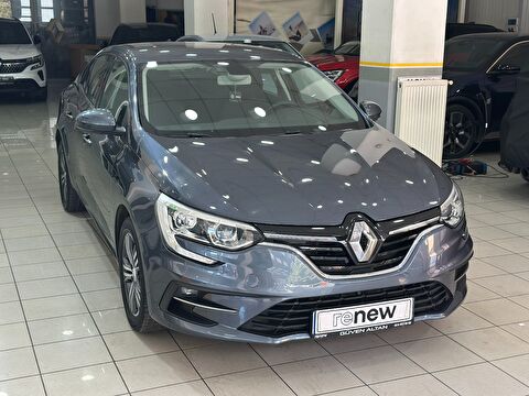 Sedan 1.3 TCe Touch EDC, 2. el otomobil | renew
