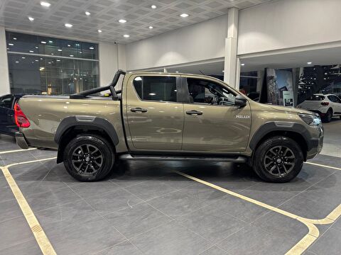 toyota, hi-lux, çift kabin pick-up 2.4 d-4d 4x4 ınvincible jbl otomatik, otomatik, dizel 2.el otomobil | renew 12