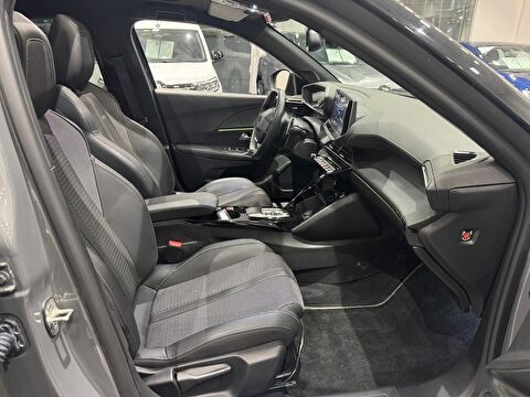 peugeot, 2008, crossover 1.2 puretech gt eat8, otomatik, benzin 2.el otomobil | renew 24