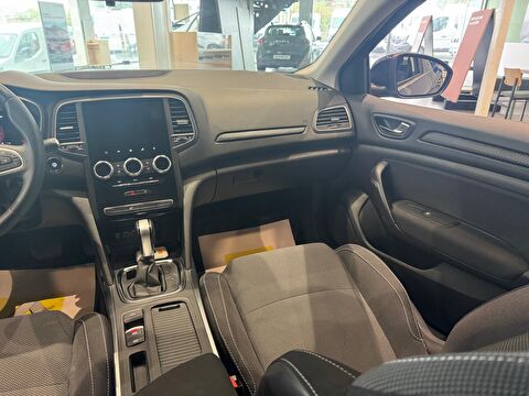 renault, megane, sedan 1.3 tce touch edc, otomatik, benzin 2.el otomobil | renew 17