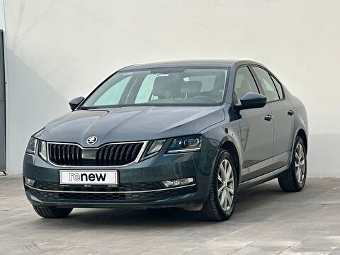 1.6 TDI GreenTec Style DSG, 2. el otomobil | renew