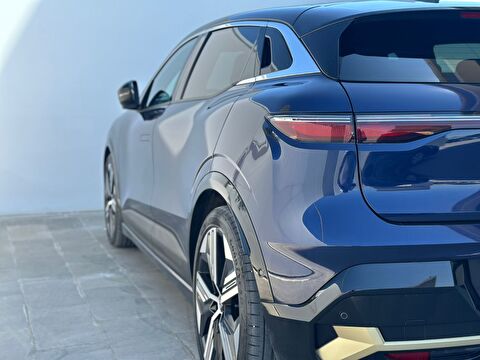 renault, megane e-tech, crossover ev60 ıconic otomatik, otomatik, elektrik 2.el otomobil | renew 10