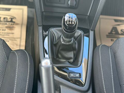 renault, megane, sedan 1.6 16v joy, manuel, benzin 2.el otomobil | renew 21