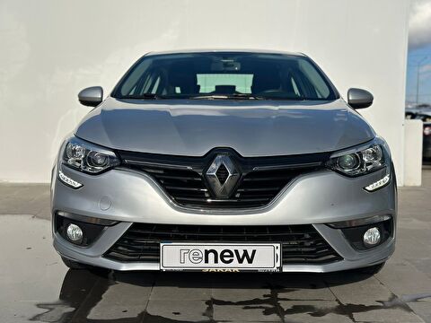 Sedan 1.6 16V Joy, 2. el otomobil | renew