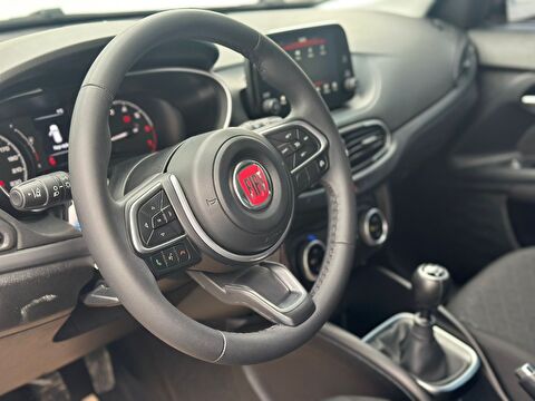 fiat, egea, cross 1.4 fire lounge gsr traction+, manuel, benzin 2.el otomobil | renew 18