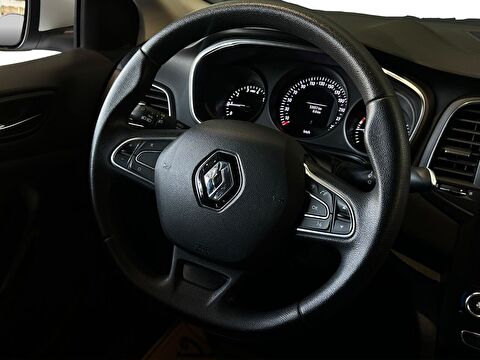 renault, megane, sedan 1.3 tce joy, manuel, benzin 2.el otomobil | renew 18
