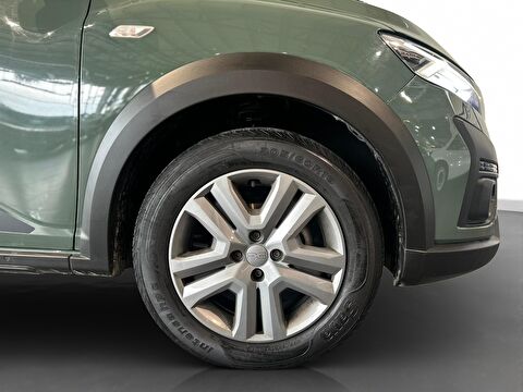 dacia, sandero, hatchback 1.0 tce stepway expression cvt, otomatik, benzin 2.el otomobil | renew 8