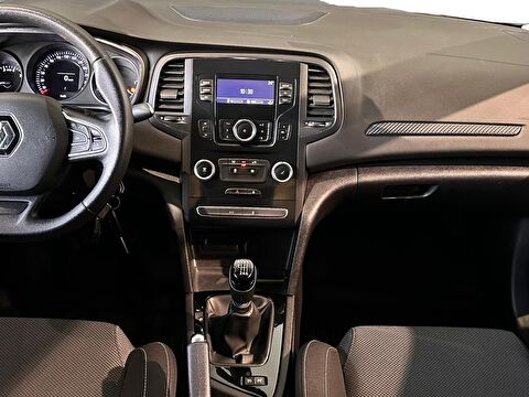 renault, megane, sedan 1.3 tce ıcon edc, otomatik, benzin 2.el otomobil | renew 13