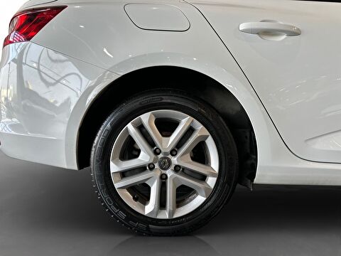 renault, megane, sedan 1.3 tce ıcon edc, otomatik, benzin 2.el otomobil | renew 9