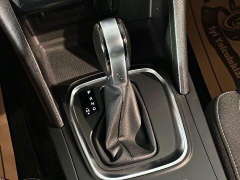 renault, megane, sedan 1.3 tce joy edc, otomatik, benzin 2.el otomobil | renew 17