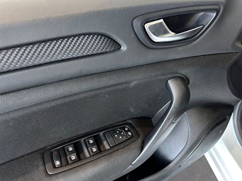renault, megane, sedan 1.3 tce touch edc, otomatik, benzin 2.el otomobil | renew 25