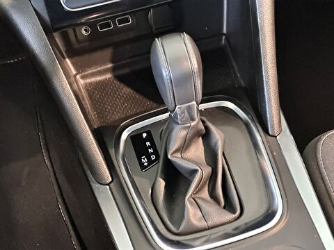 renault, megane, sedan 1.3 tce touch edc, otomatik, benzin 2.el otomobil | renew 18
