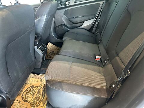 renault, megane, sedan 1.3 tce joy edc, otomatik, benzin 2.el otomobil | renew 12