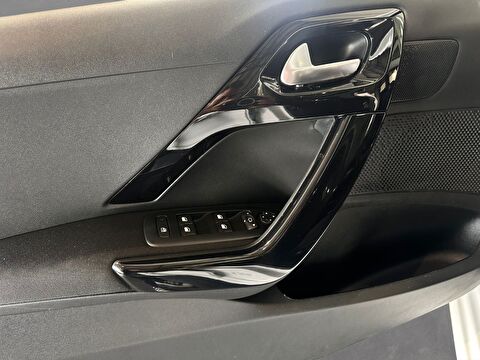 peugeot, 208, hatchback 1.5 bluehdı signature dynamic, manuel, dizel 2.el otomobil | renew 24