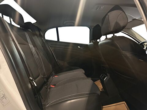 renault, megane, sedan 1.3 tce touch edc, otomatik, benzin 2.el otomobil | renew 15