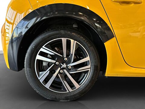 peugeot, 208, 1.2 puretech allure selection eat8, otomatik, benzin 2.el otomobil | renew 9