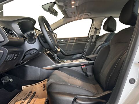 renault, megane, sedan 1.3 tce touch edc, otomatik, benzin 2.el otomobil | renew 10