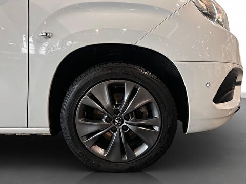 toyota, proace city, kombi 1.5 d passion x-pack otomatik, otomatik, dizel 2.el otomobil | renew 8