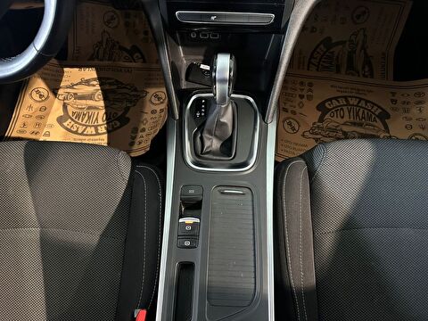 renault, megane, sedan 1.3 tce touch edc, otomatik, benzin 2.el otomobil | renew 19