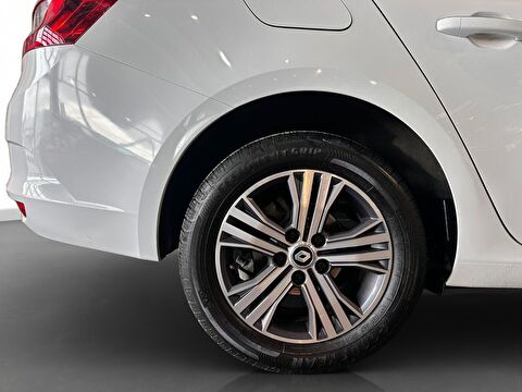 renault, megane, sedan 1.3 tce touch edc, otomatik, benzin 2.el otomobil | renew 9